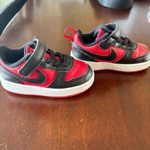 Nike Dunks Kids Black and Red Sneakers
